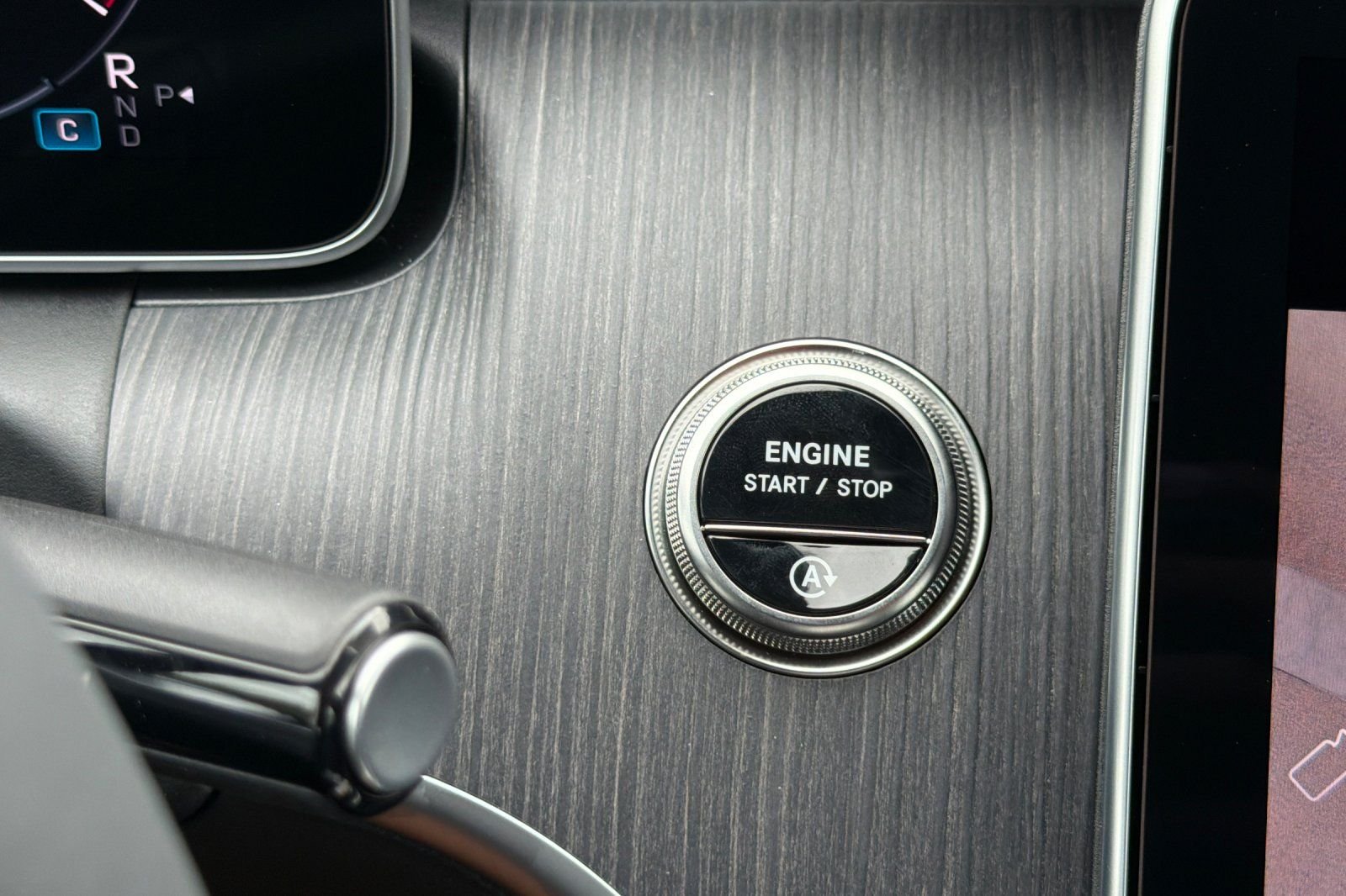 New 2026 Graphite Grey Metallic Mercedes-Benz C 300 image 22