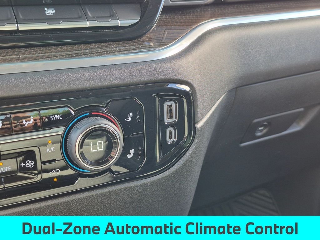 Used 2026 Summit White Chevrolet LT image 19
