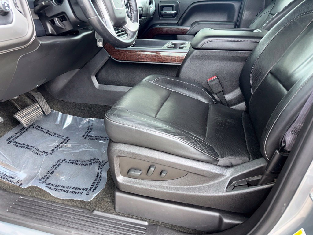 Used 2017 PEPPERDUST METALLIC GMC SLT image 18