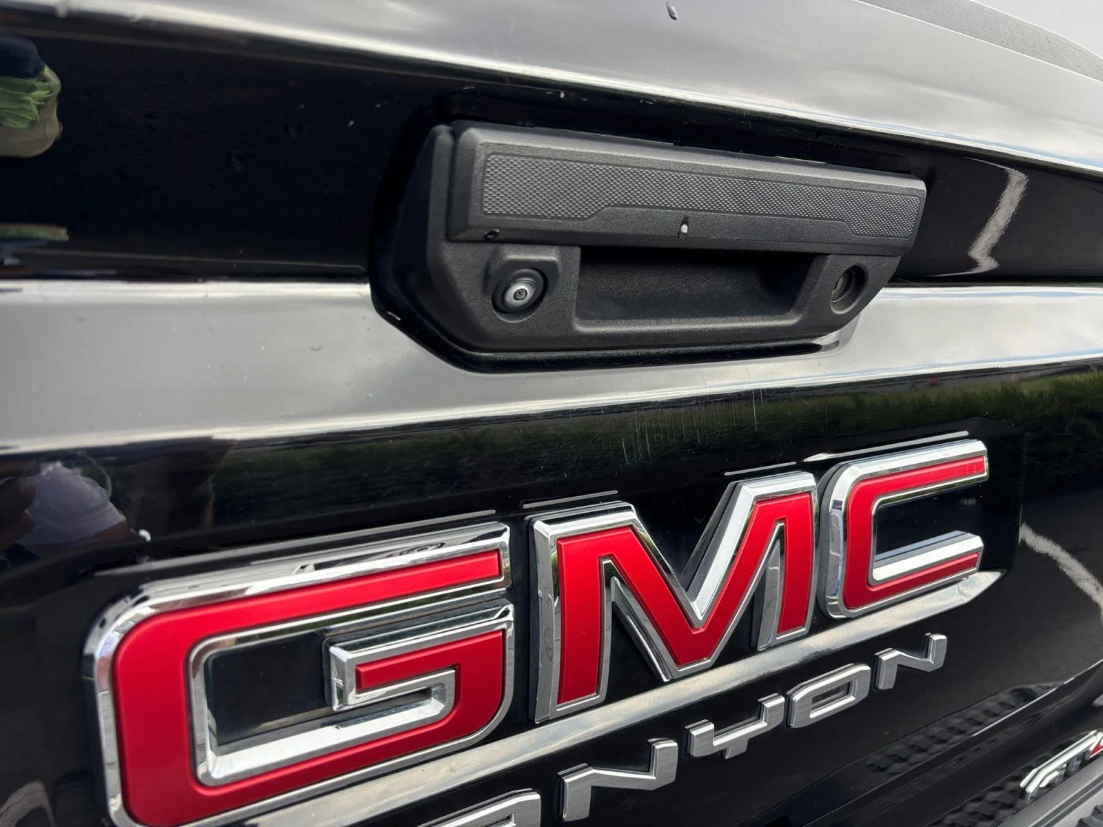 Used 2023 Onyx Black GMC 4WD AT4 image 54
