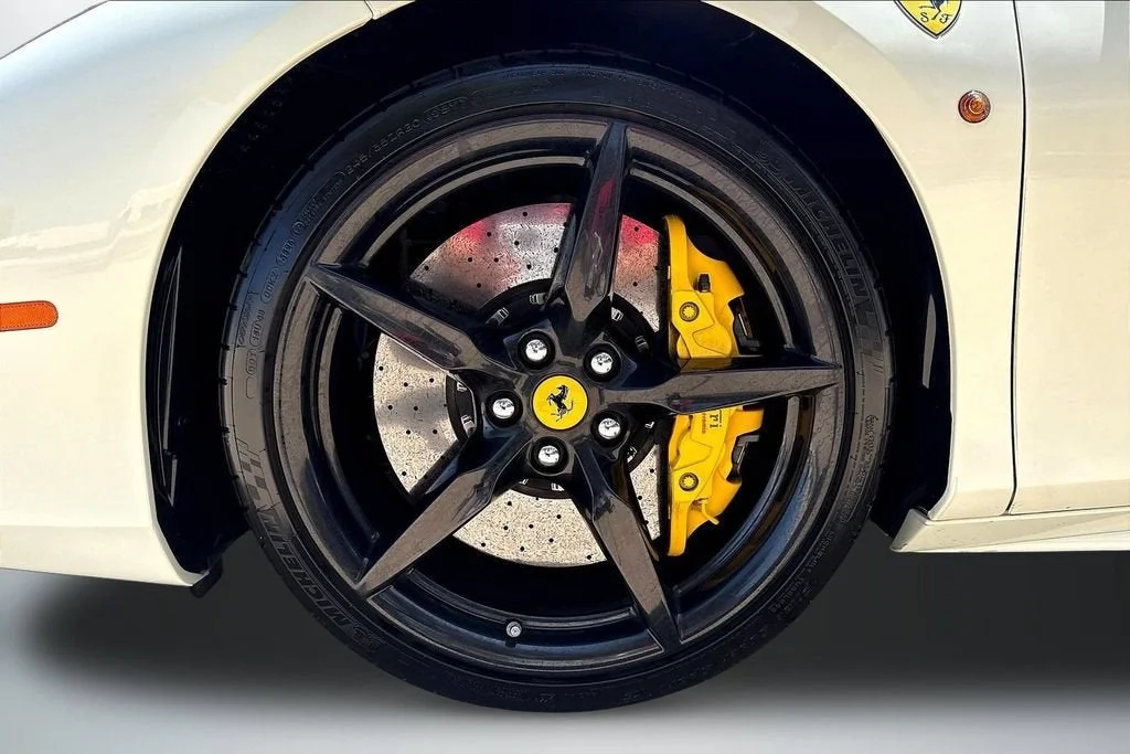 Certified Used 2019 Bianco Avus Ferrari  image 28