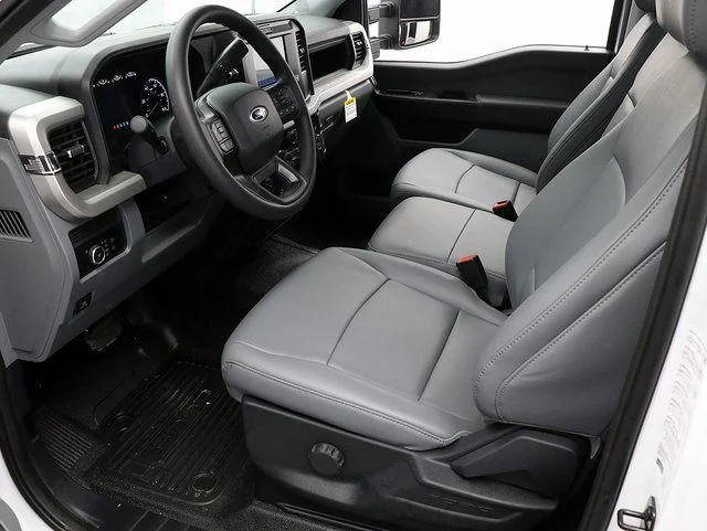 New 2025 Oxford White Ford F-450® XL image 10