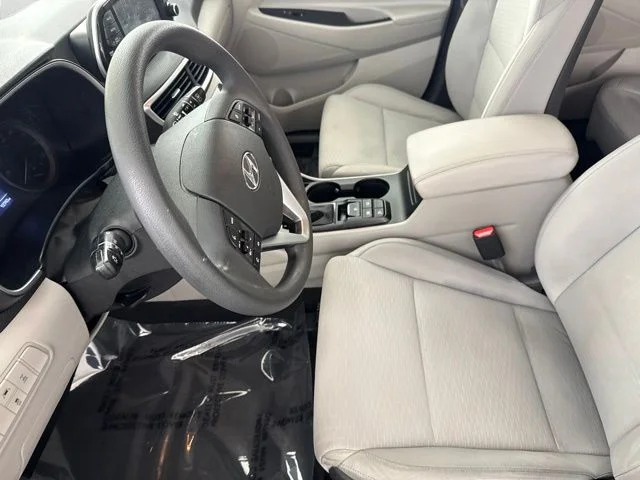 Used 2019 Silver Hyundai SE image 20