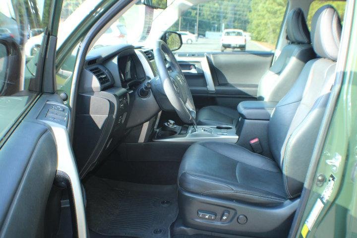 Certified Used 2022 ARMY GREEN Toyota  image 14