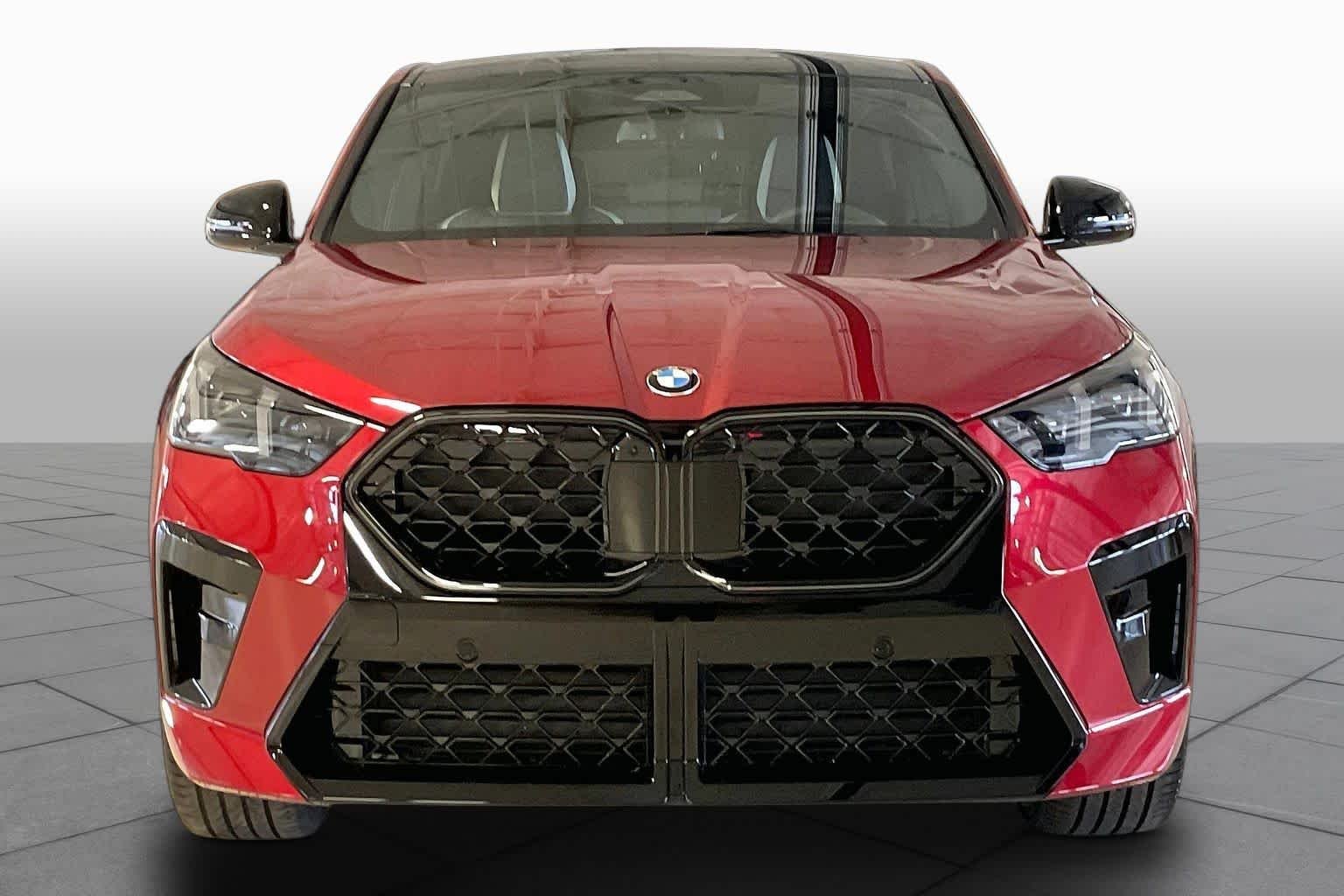 New 2026 Vegas Red Metallic BMW xDrive28i image 3