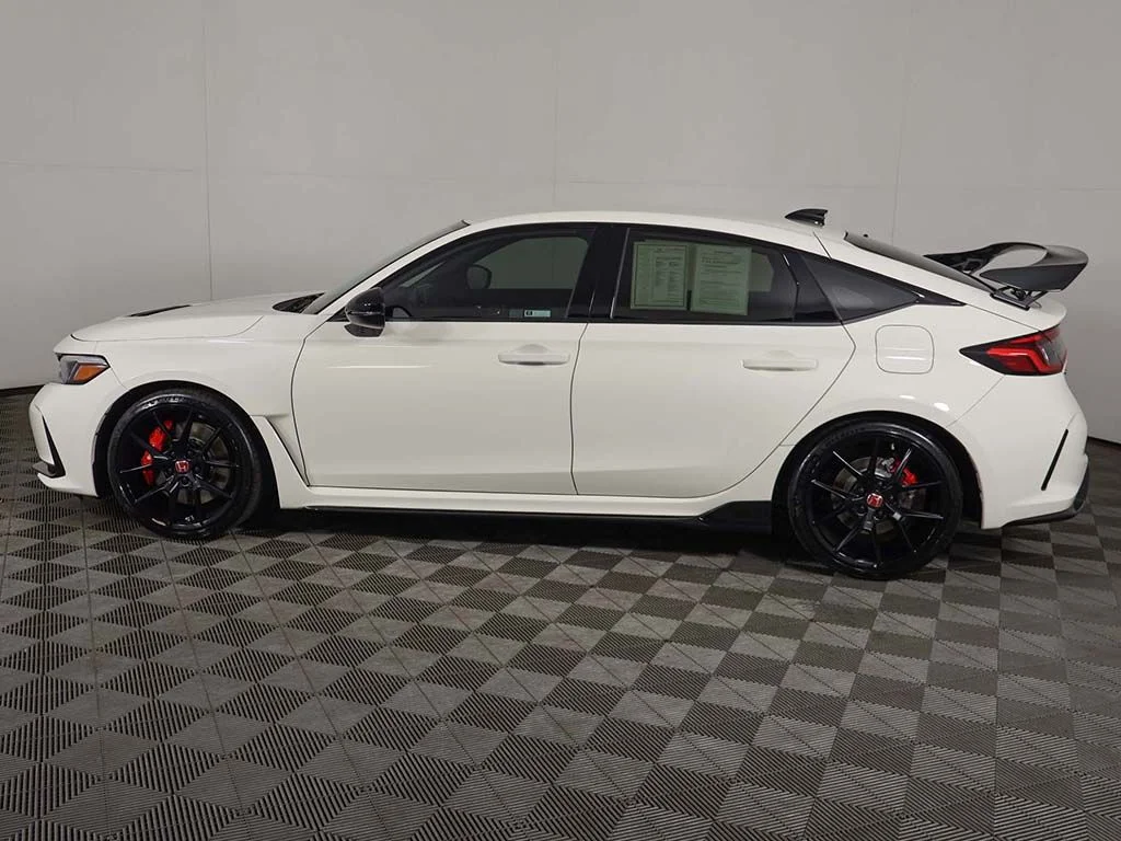 2026 Honda Civic Hatchback Type-R - Photo 17