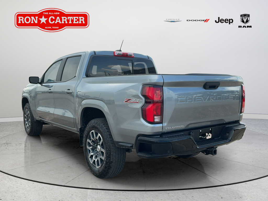 Used 2025 Gray Chevrolet Z71 image 4