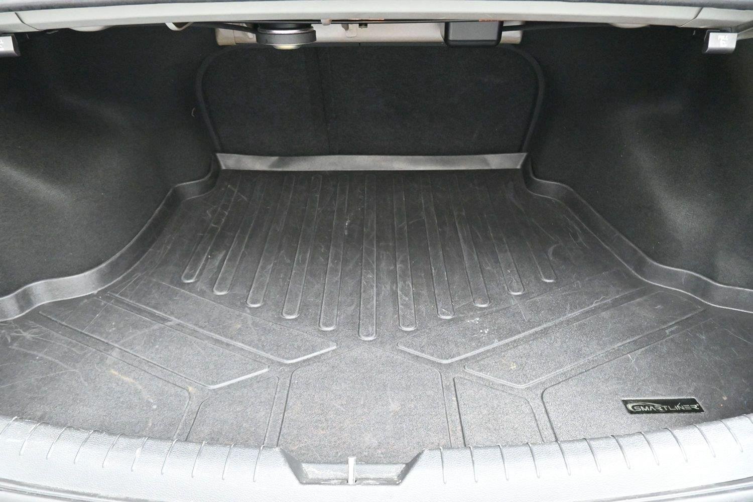Used 2019 Symphony Silver Hyundai Limited image 9
