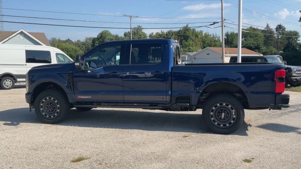 New 2027 Blue Ford XLT image 2