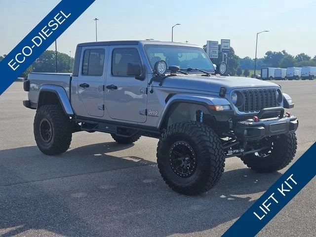 Used 2021 Silver Jeep Overland image 7