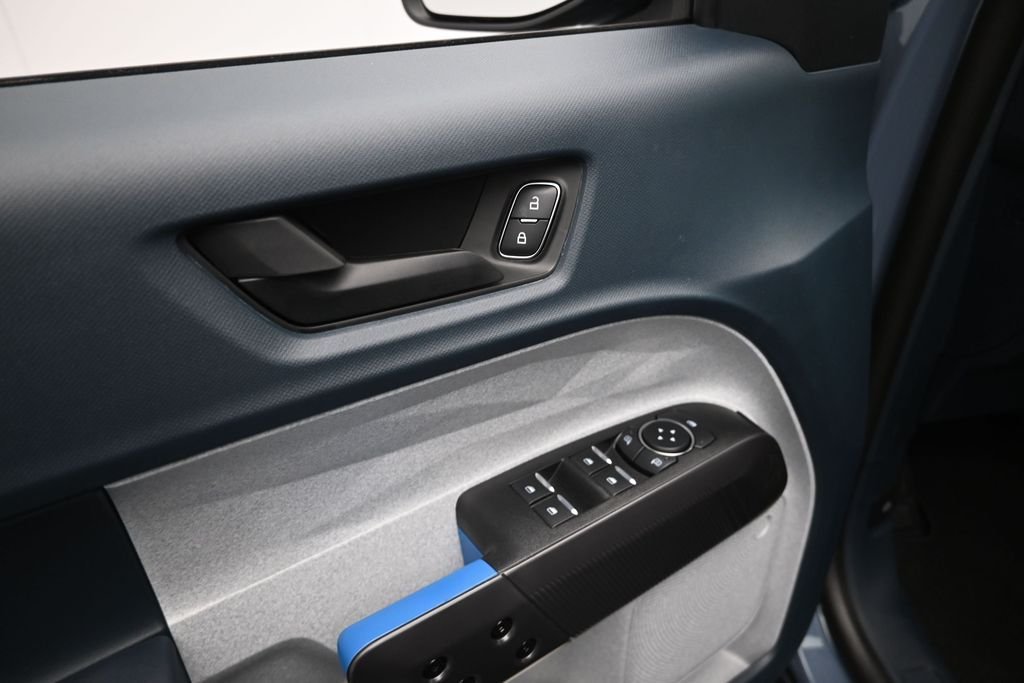 New 2026 Azure Gray Metallic Tri-Coat Ford XLT image 9