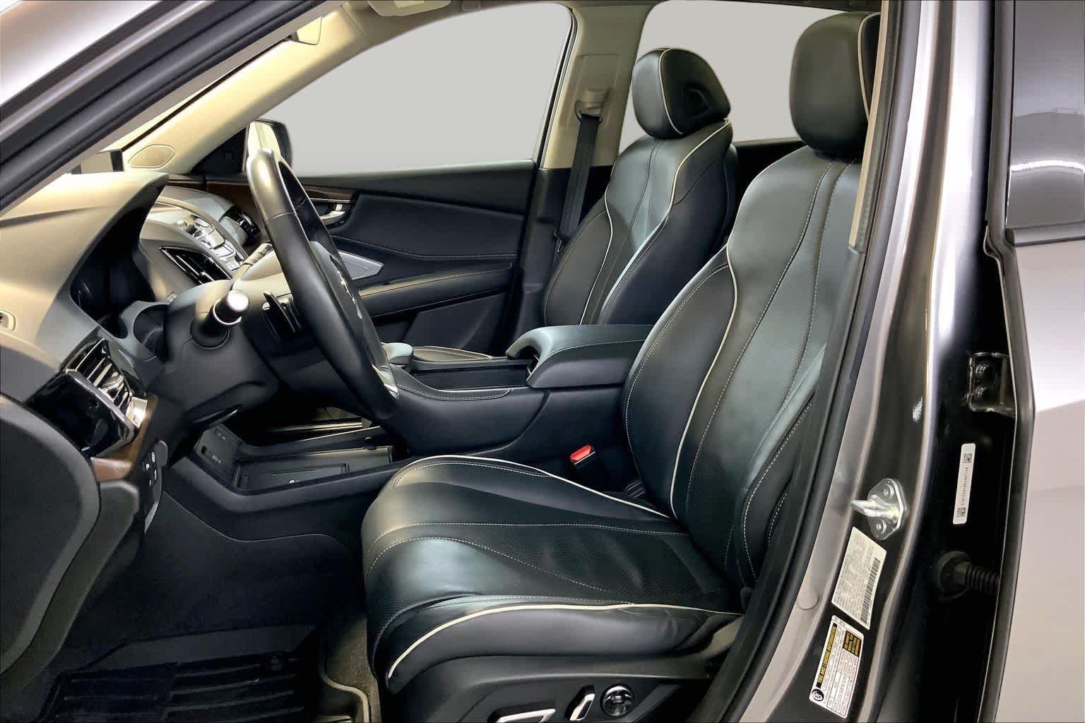 Used 2024 Liquid Carbon Metallic Acura w/Advance Package image 7