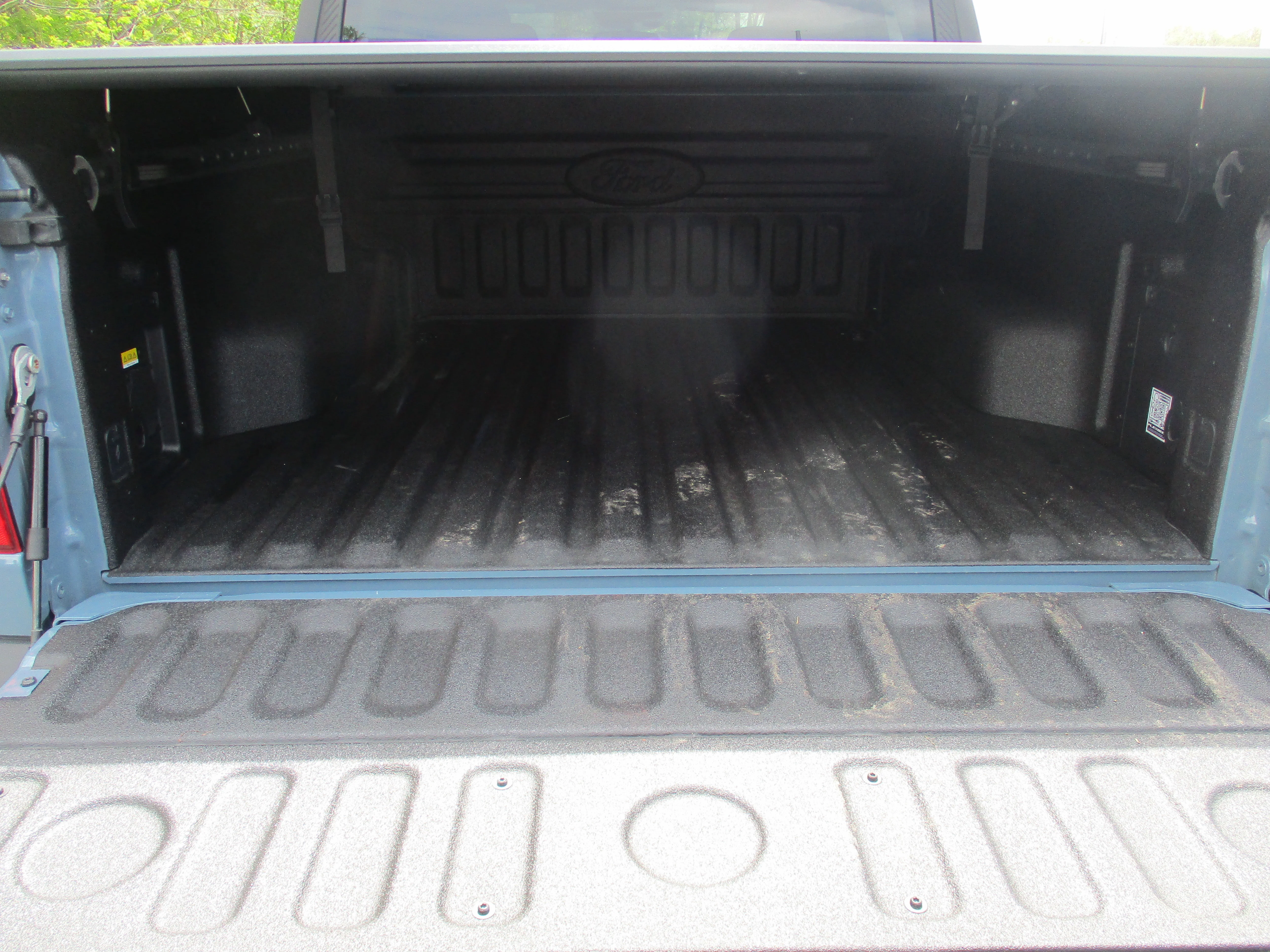 Used 2022 Area 51 Ford XLT Hybrid FWD image 47