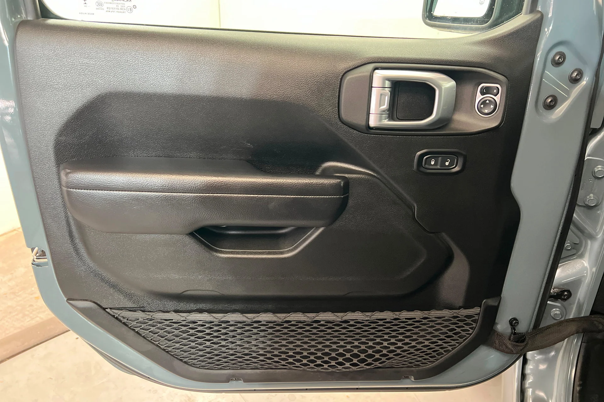 Used 2024 Anvil Clear Coat Jeep Rubicon image 13