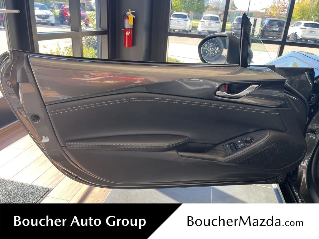 2025 Mazda MX-5 Miata Grand Touring - Photo 12