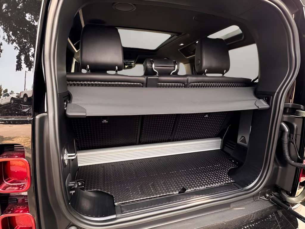 2023 Land Rover Defender X-Dynamic SE - Photo 25