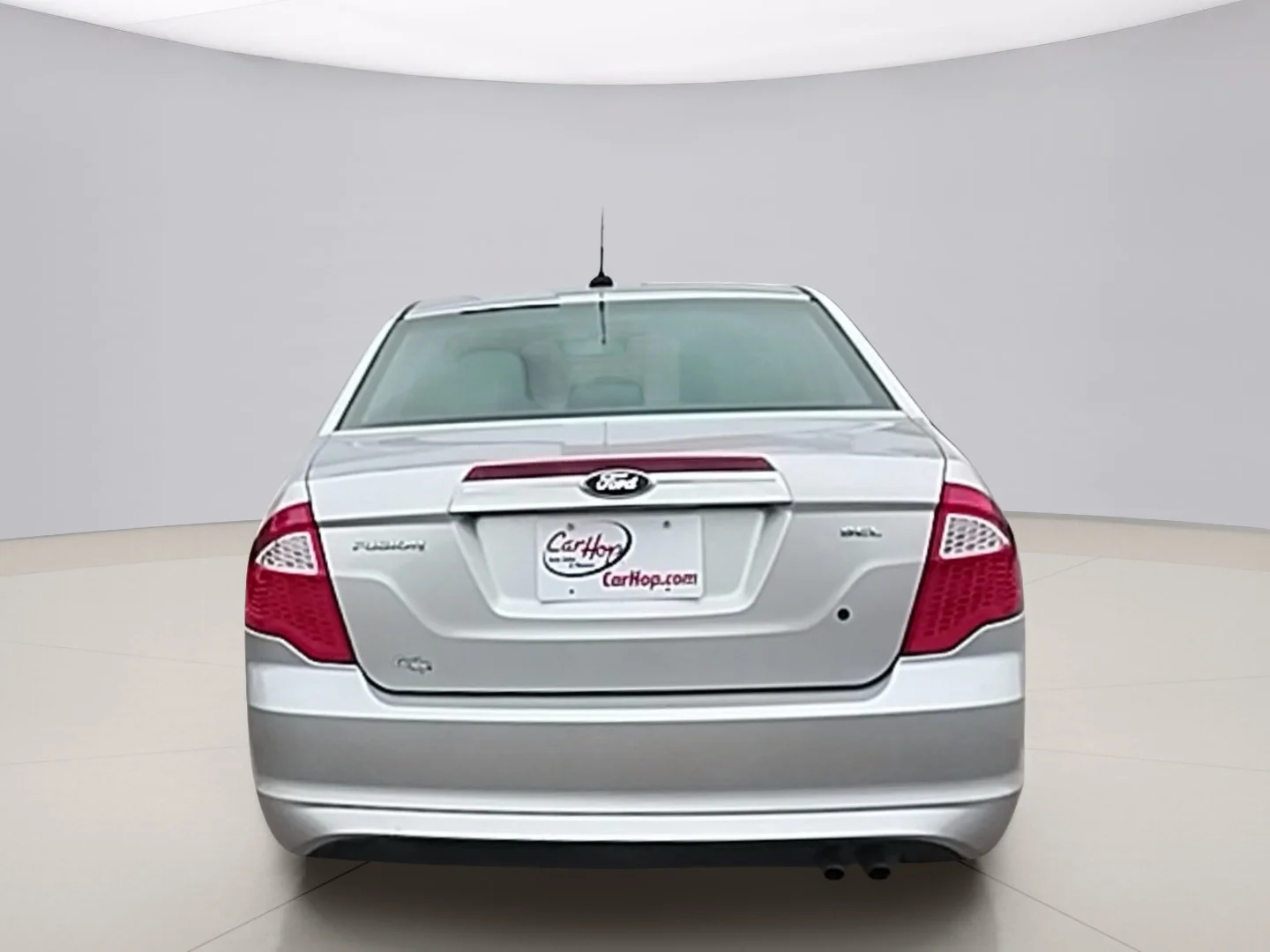 Used 2012 Silver Ford SEL image 4