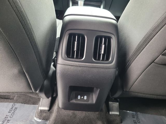 Used 2025 Silver Hyundai SEL image 17