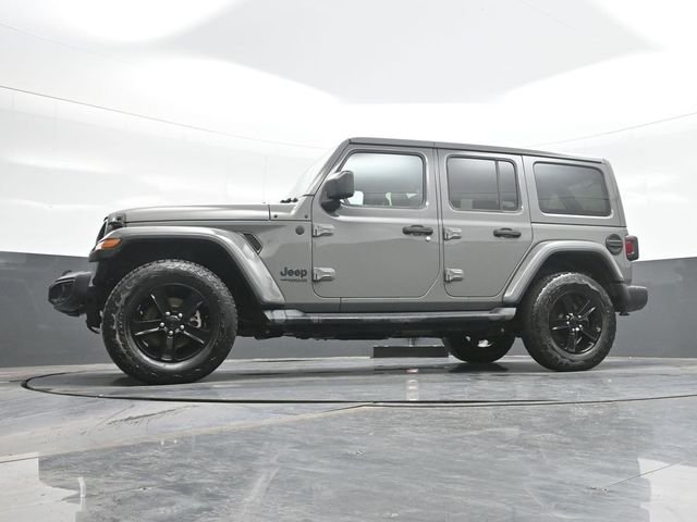 Used 2021 Gray Jeep Unlimited Sahara Altitude image 21