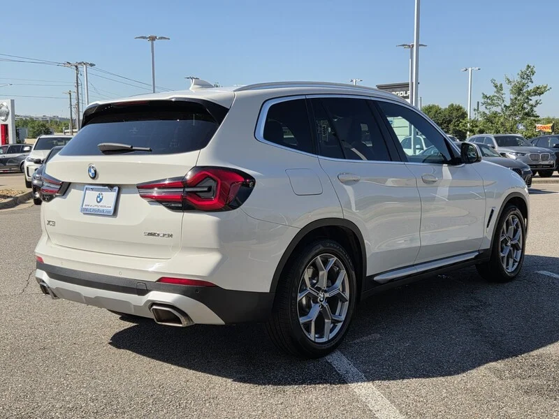 Used 2023 Alpine White BMW SDRIVE30I SPORTS ACTIVITY VEHICLE image 4