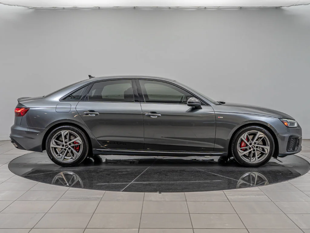 Used 2023 Daytona Gray Pearl Effect Audi 45 S line Prestige image 11