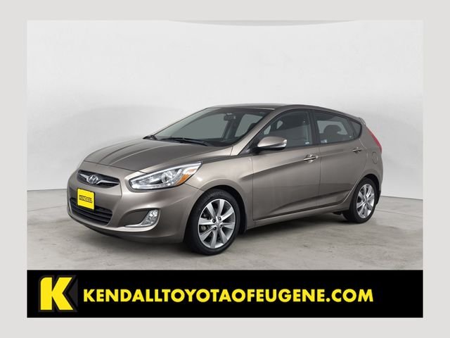 2014 Hyundai Accent SE 5-Door 6-Speed Automatic's photo