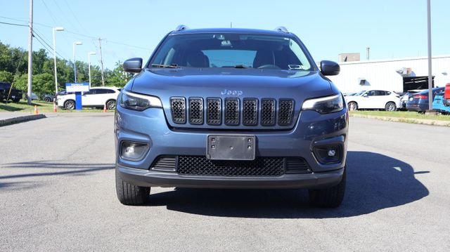 Used 2019 Blue Jeep Latitude Plus image 4