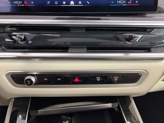 New 2026 Gray BMW xDrive40i image 24