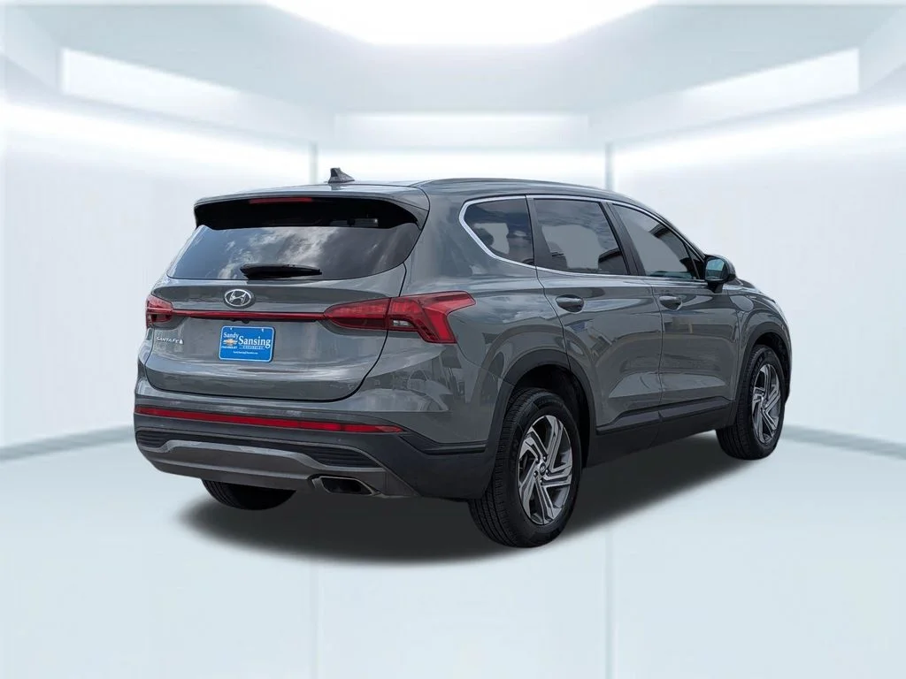 Used 2023 Gray Hyundai SE image 6