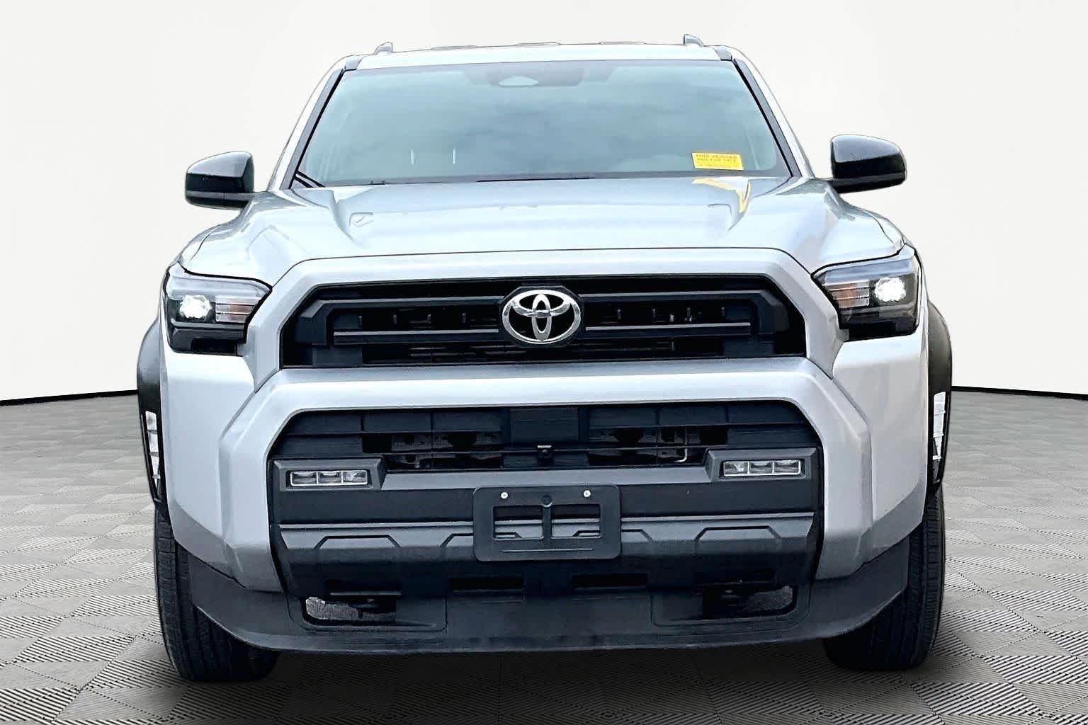 Used 2025 Cutting Edge Toyota SR5 image 4