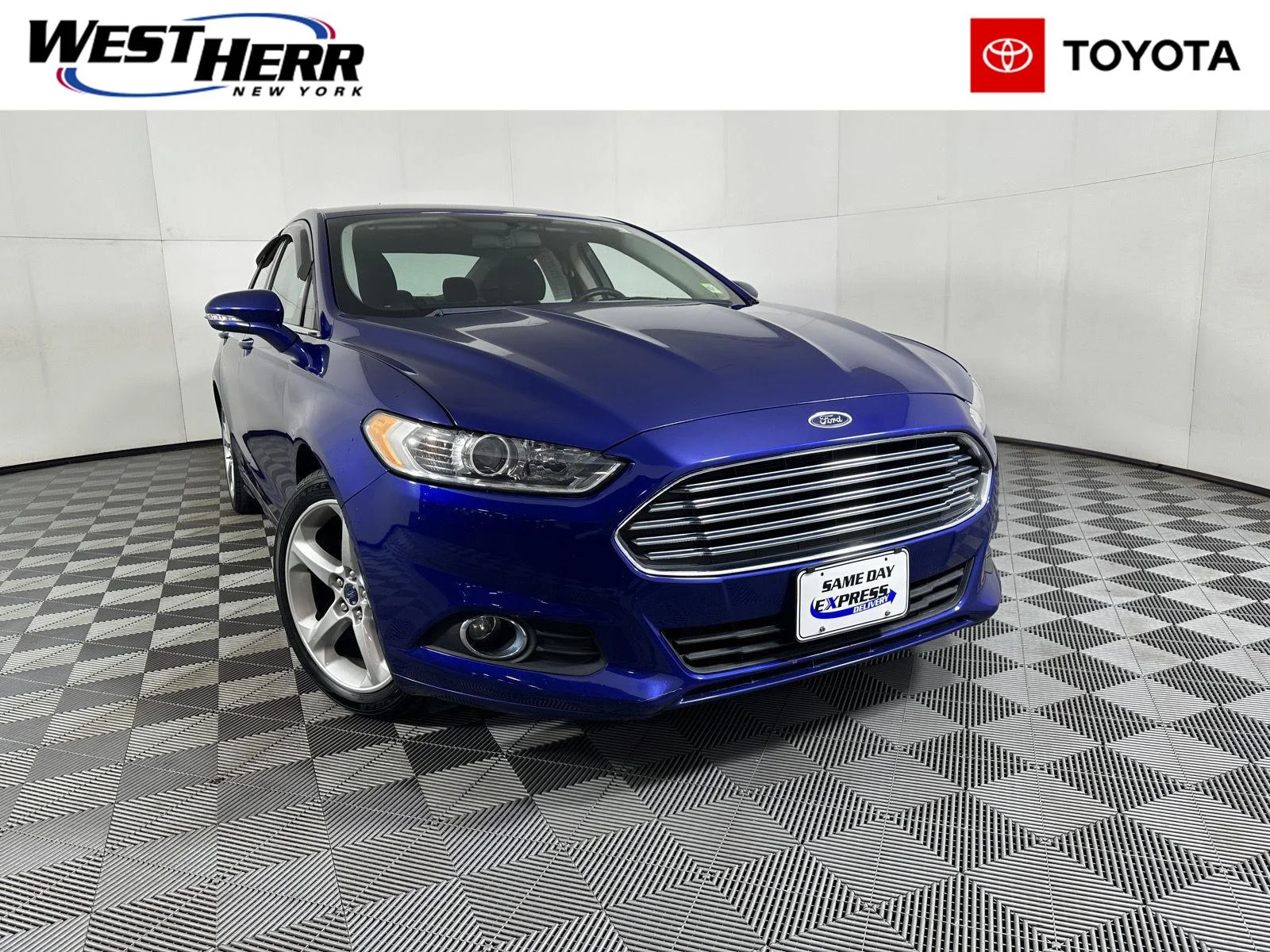 Used 2016 Deep Impact Blue Ford SE image 1