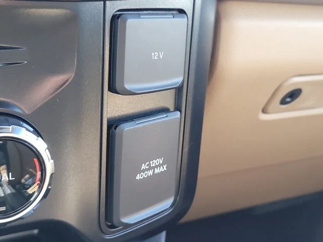 New 2026 White Metallic Ford Lariat image 27
