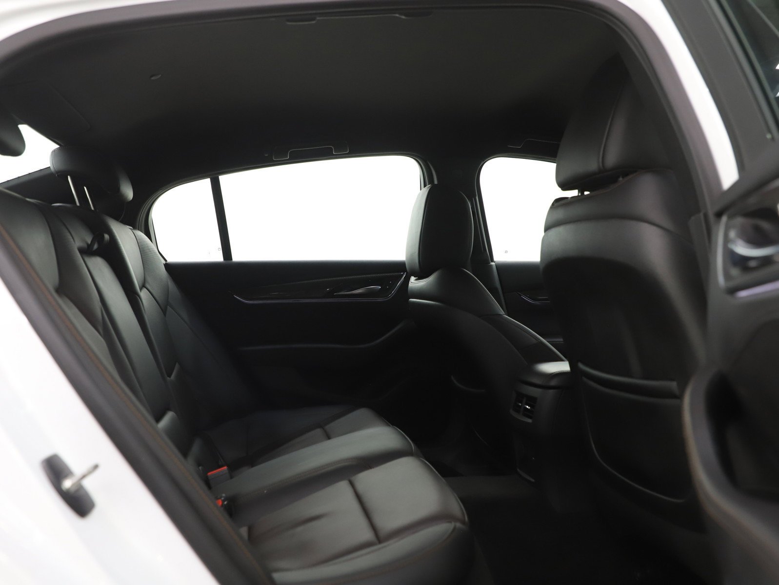 Used 2021 White Cadillac Sport image 12