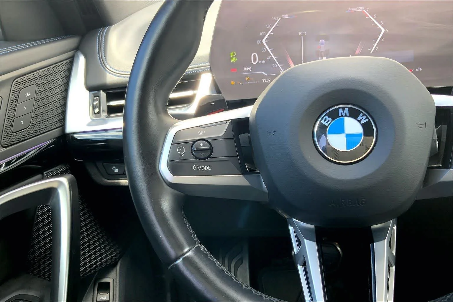 Used 2023 Sil/silver BMW xDrive28i image 24