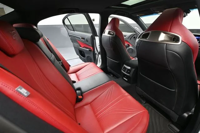 Used 2016 White Lexus F image 34