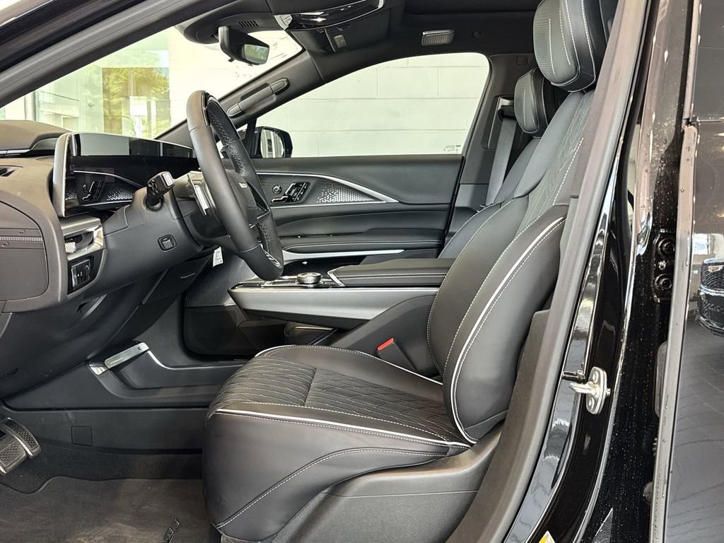 2026 Cadillac LYRIQ V Premium - Photo 11