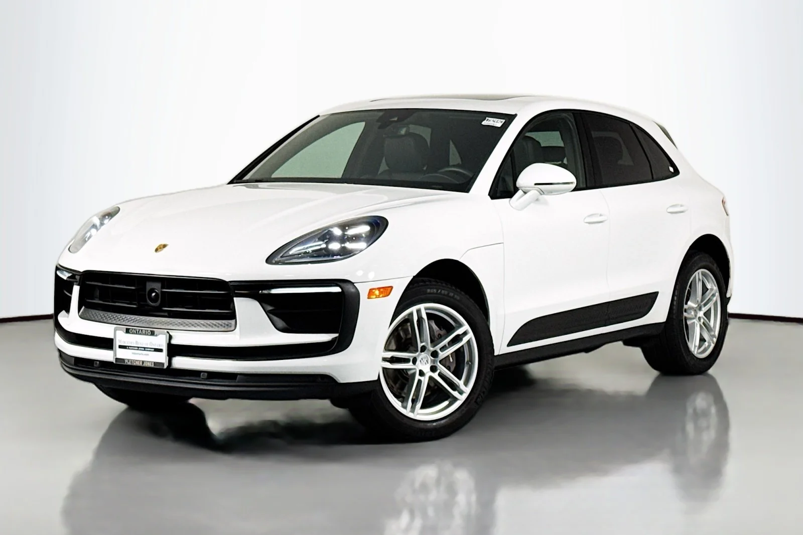 Used 2023 WHITE Porsche  image 1