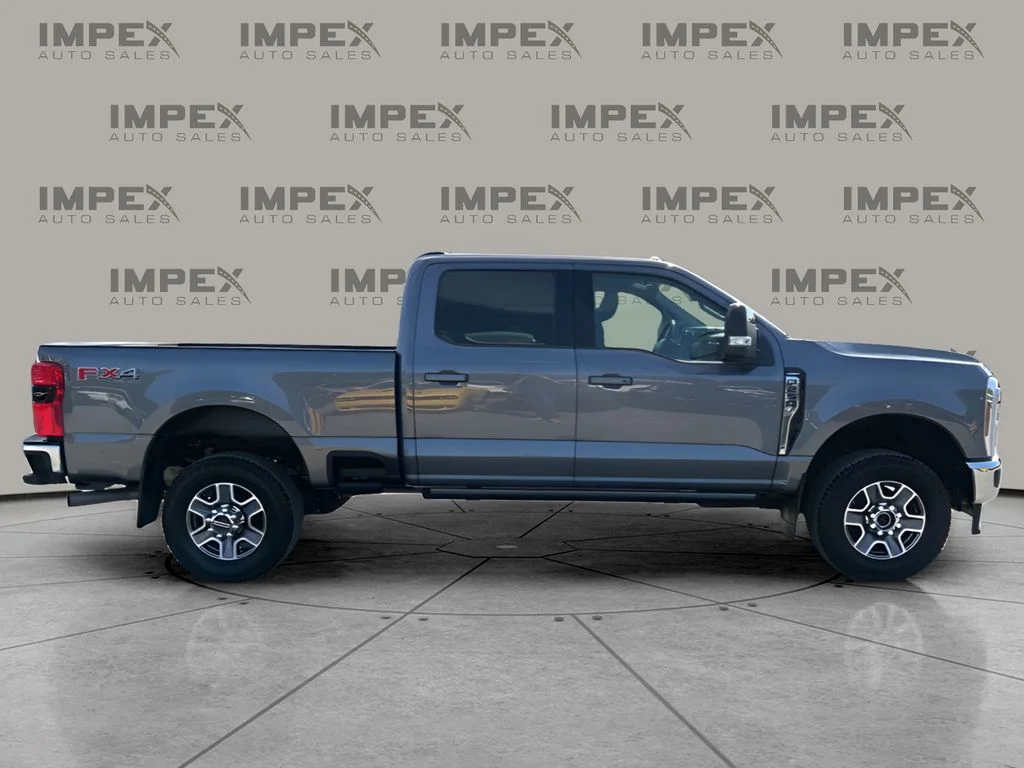 Used 2024 Gray Ford Lariat image 5