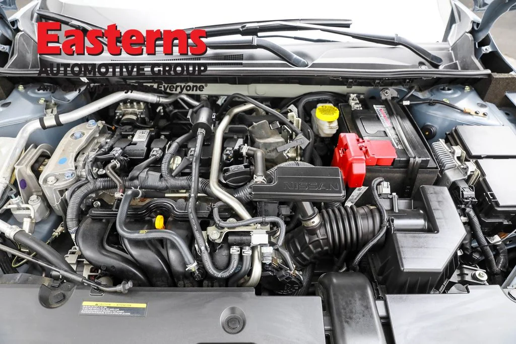 Used 2024 Gray Nissan SV image 7