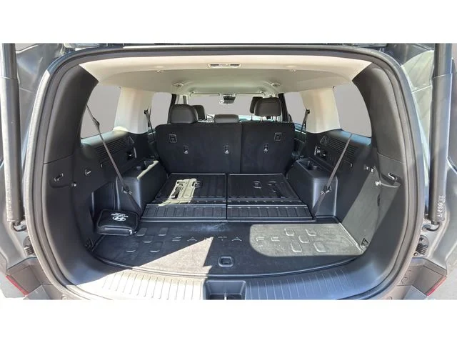 Used 2025 Gray Hyundai SEL image 34