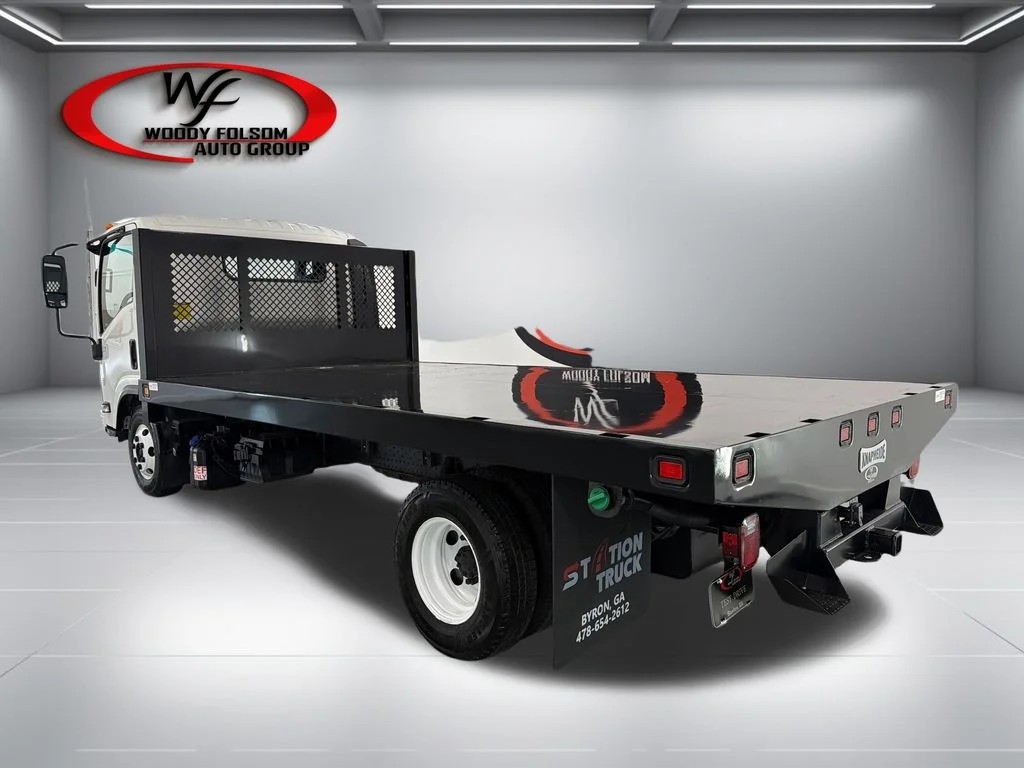 Used 2021 White Chevrolet Base image 7