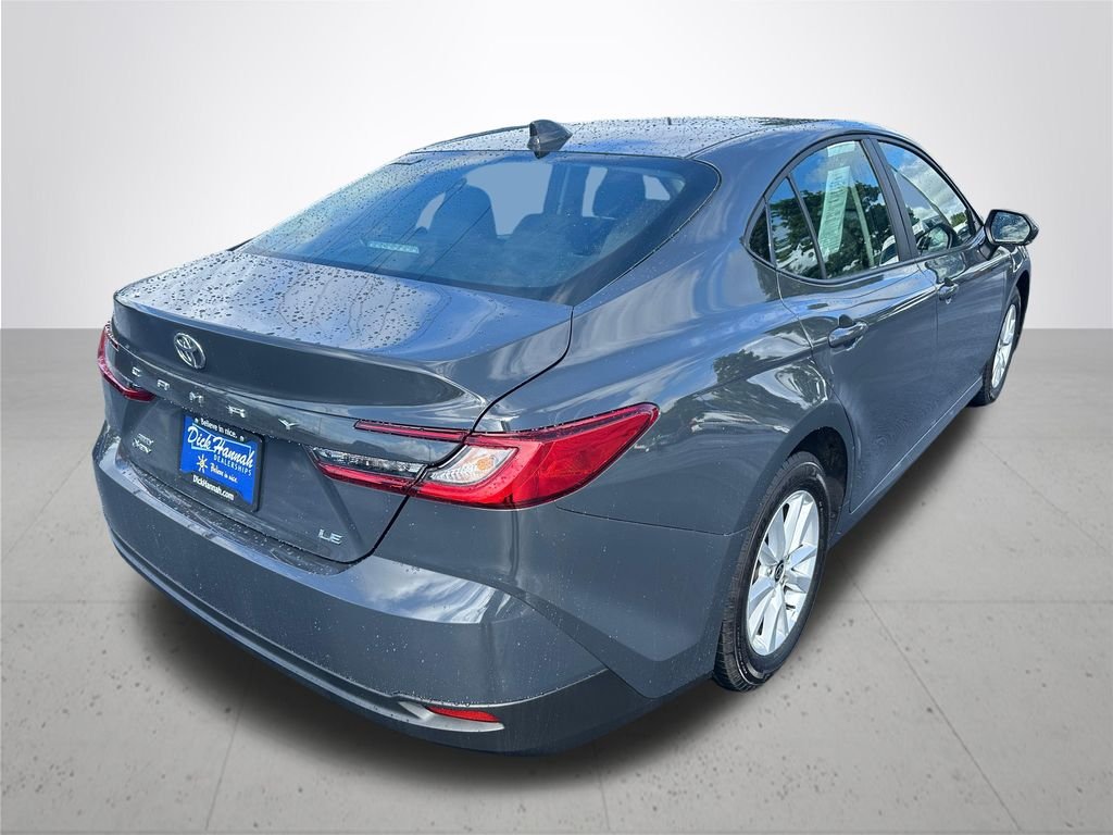 Used 2025 Underground Toyota LE image 7