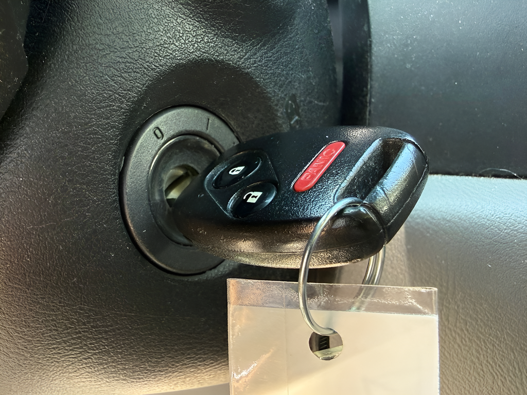 Used 2011 White Honda EX-L image 26