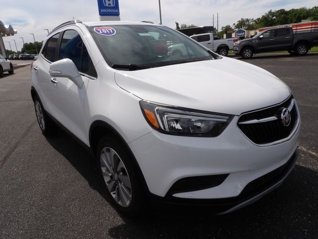 2017 Buick Encore Preferred's photo