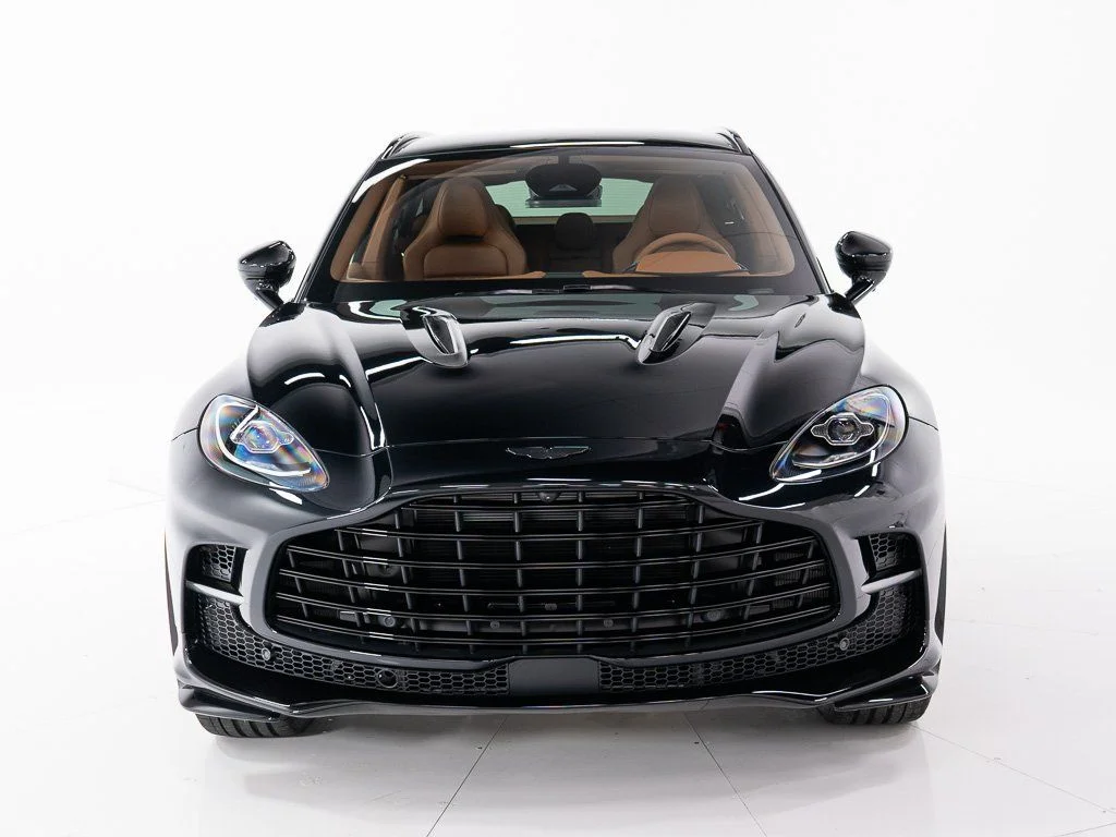 New 2026 Q Oberon Black Aston Martin 707 image 8