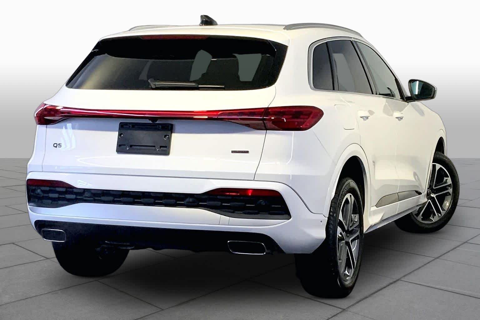 Used 2025 Arkona White Audi Premium image 13