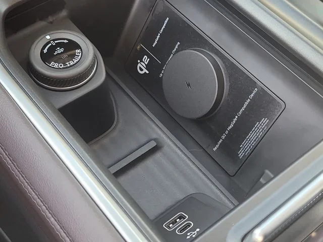 New 2027 Blue Metallic Ford Platinum image 32