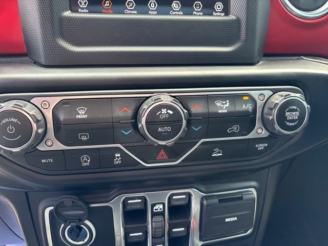 Used 2021 Crystal Metallic Jeep Unlimited Rubicon image 17