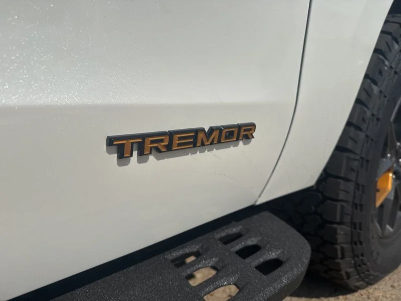 New 2025 Star White Metallic Tri-Coat Ford TREMOR® image 11