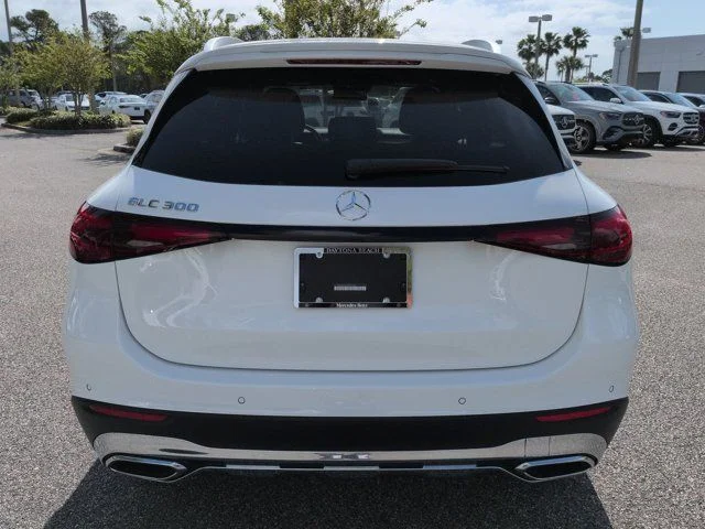 Certified Used 2026 White Mercedes-Benz GLC 300 image 5